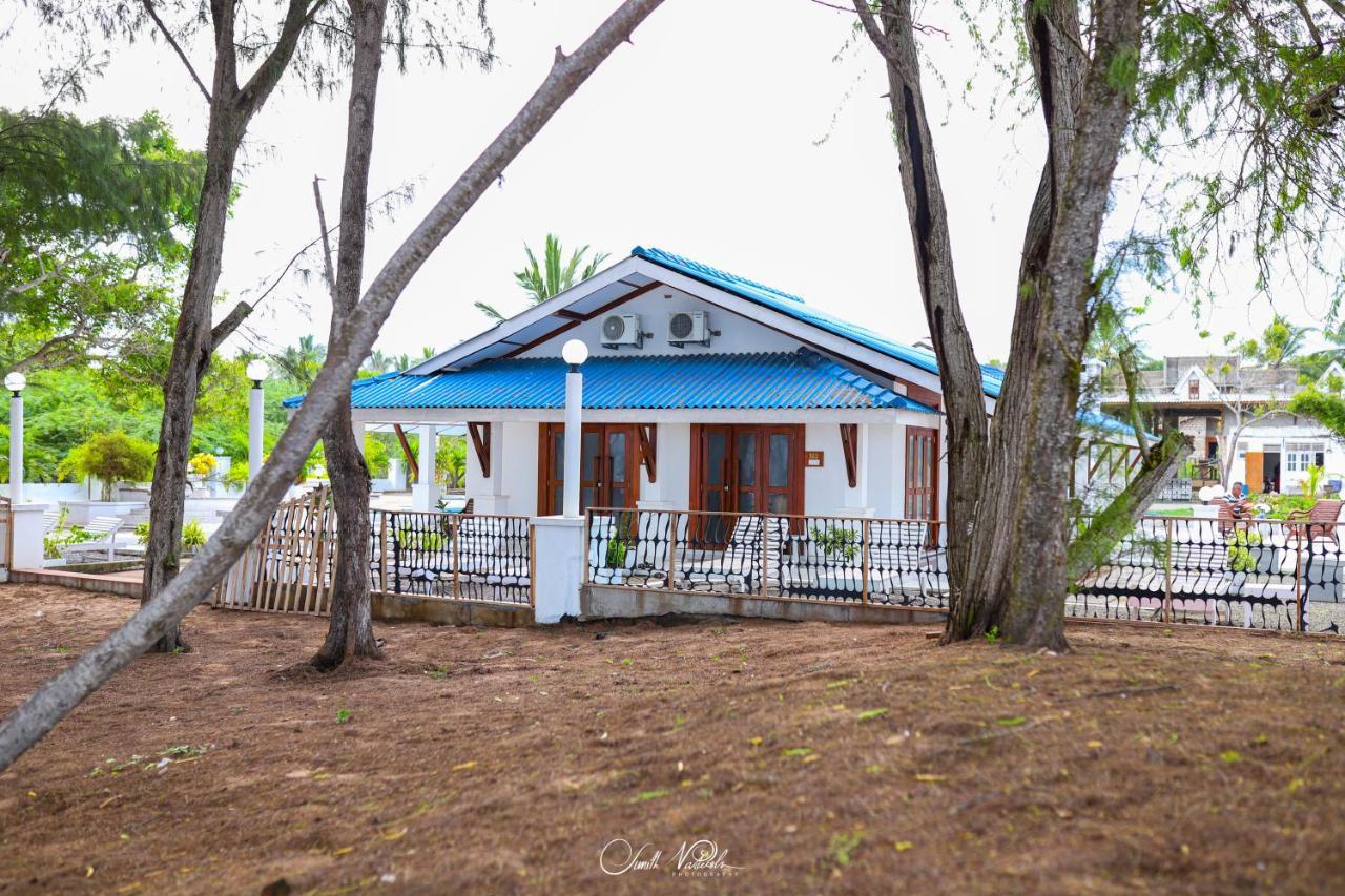 Ceylonta Beach Resort And Spa Hambantota Extérieur photo