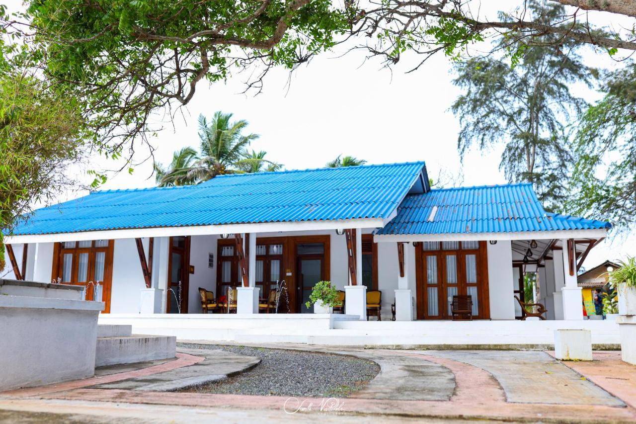 Ceylonta Beach Resort And Spa Hambantota Extérieur photo