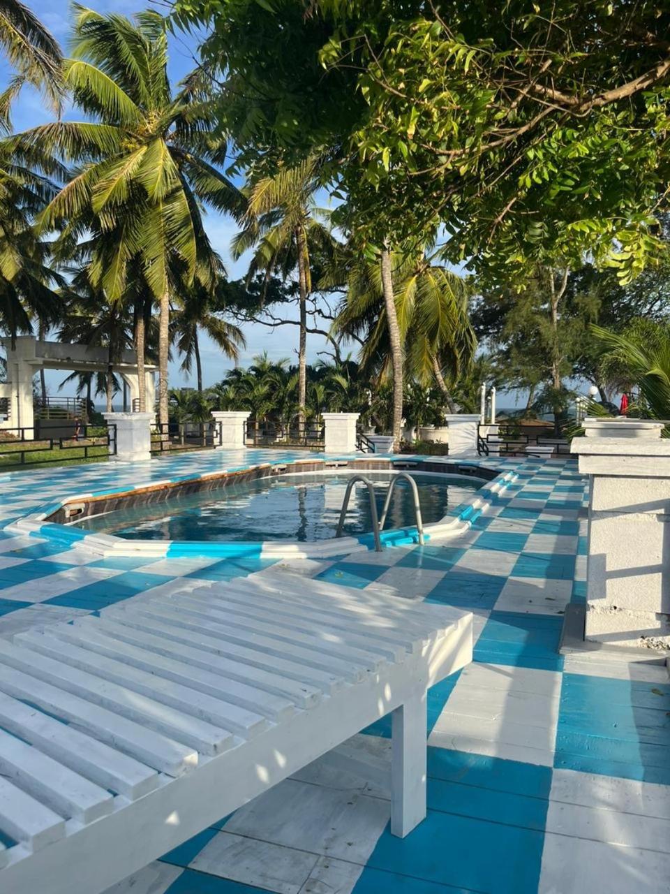 Ceylonta Beach Resort And Spa Hambantota Extérieur photo